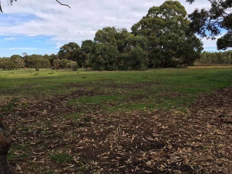 180 Siding Road, Redmond WA 6327