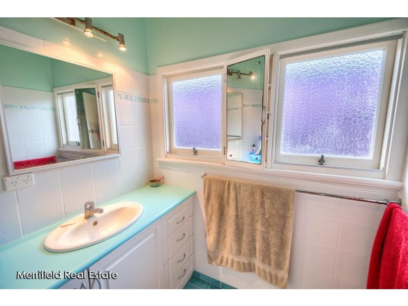 18 Minerva Street, Yakamia WA 6330