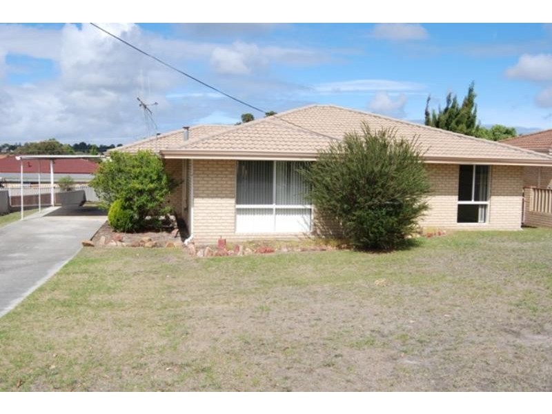 19 Sherwood Drive, Mckail WA 6330