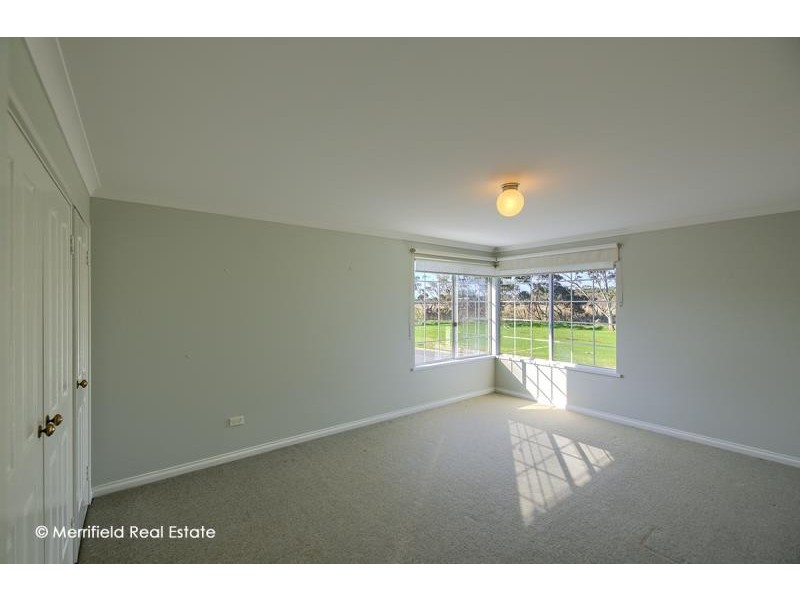 17 Lake Seppings Drive, Middleton Beach WA 6330