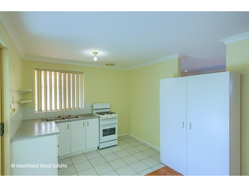 18 Cordoba Way, Orana WA 6330