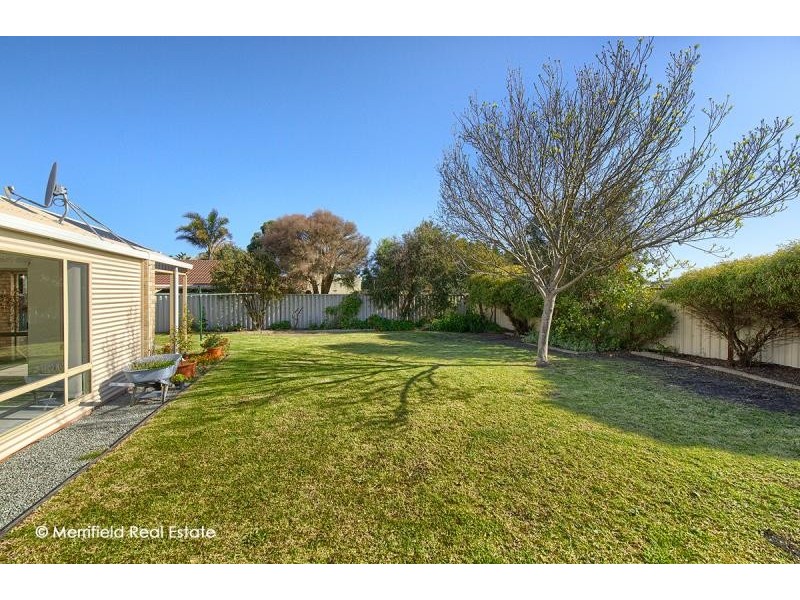 18 Cordoba Way, Orana WA 6330