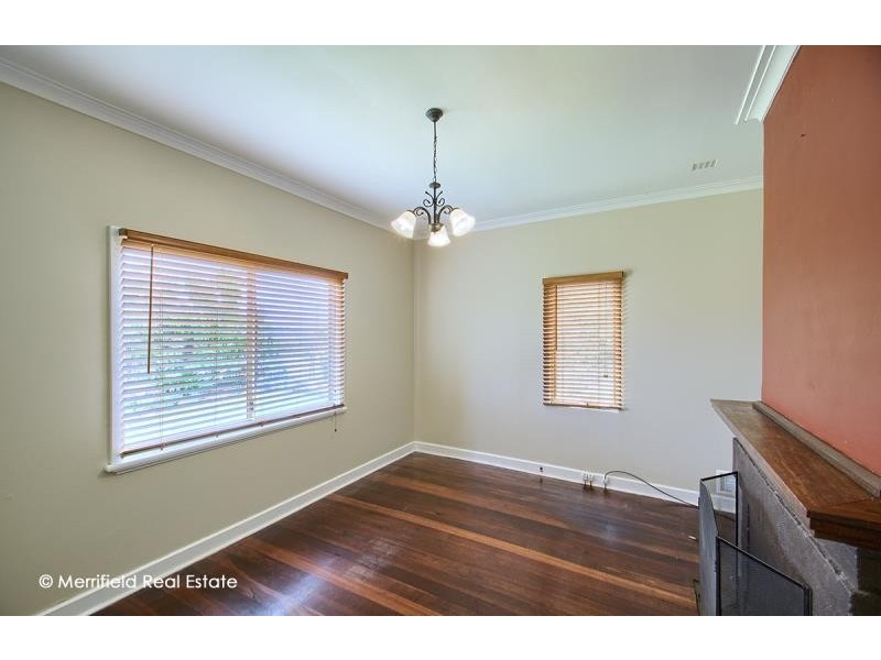 21 Angove Road, Spencer Park WA 6330