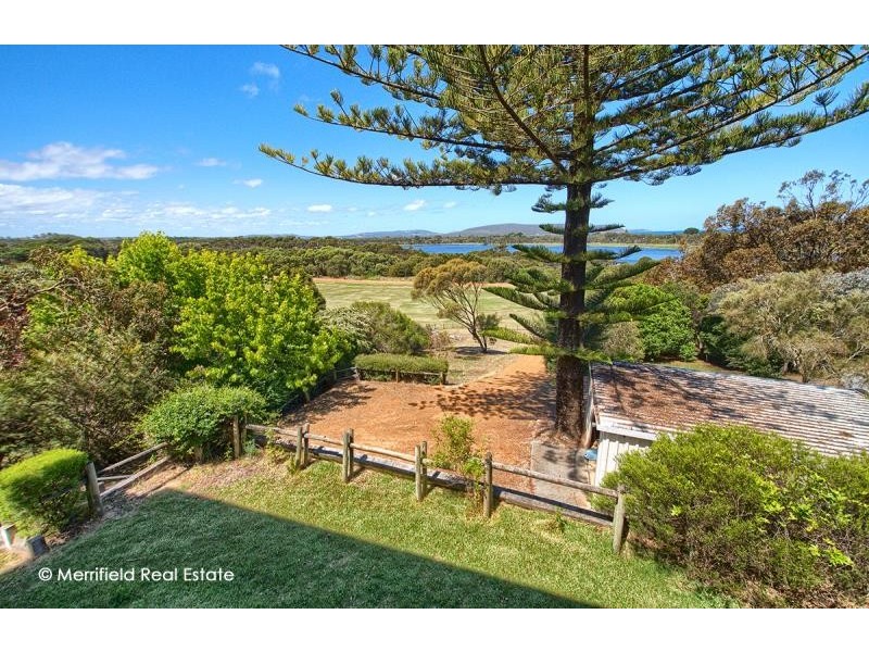 5 Wakefield Crescent, Mira Mar WA 6330