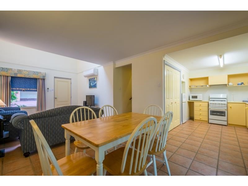 12/21 Adelaide Crescent, Middleton Beach WA 6330