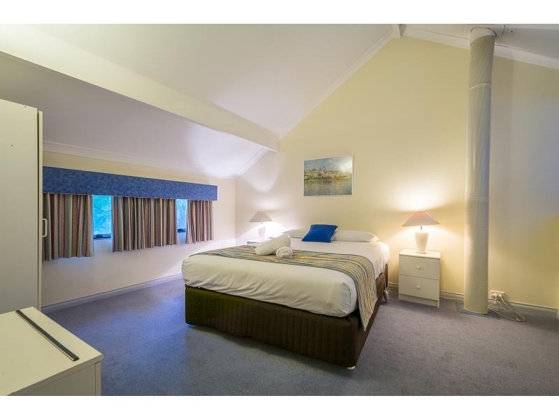 12/21 Adelaide Crescent, Middleton Beach WA 6330