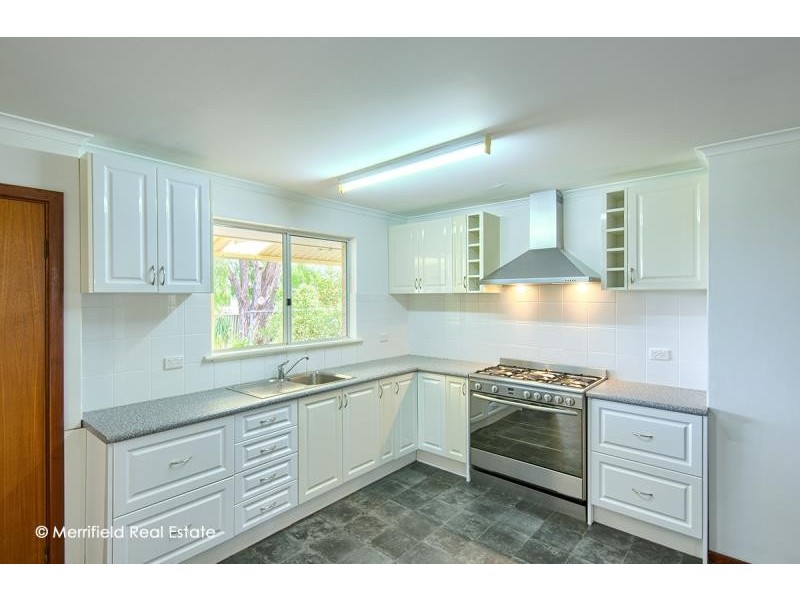 10 Clive Street, Bayonet Head WA 6330