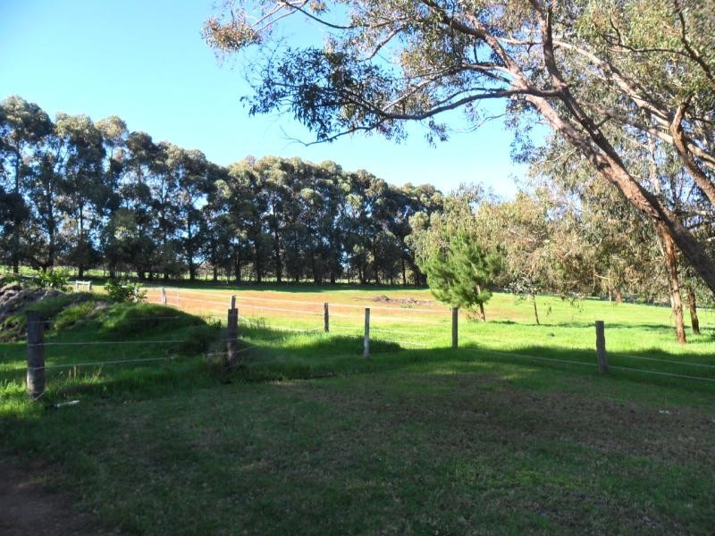 202 Cuming Road, Gledhow WA 6330