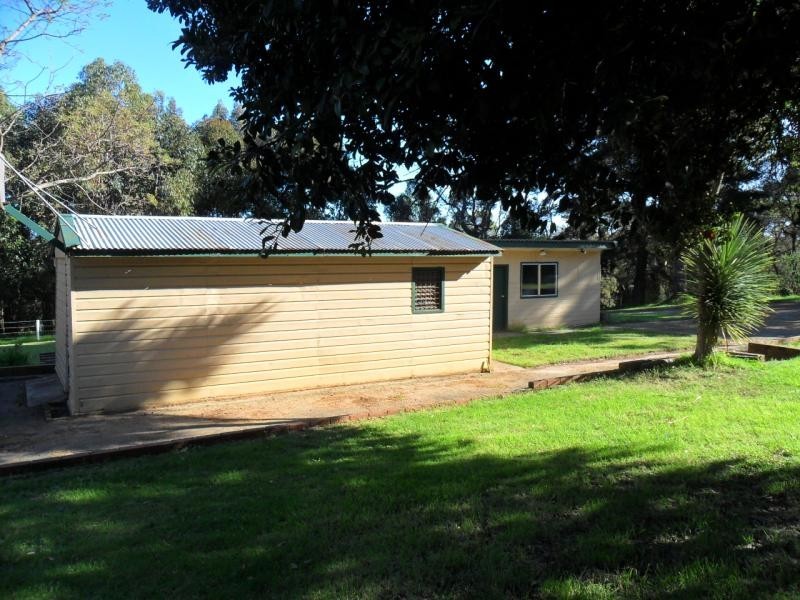 202 Cuming Road, Gledhow WA 6330