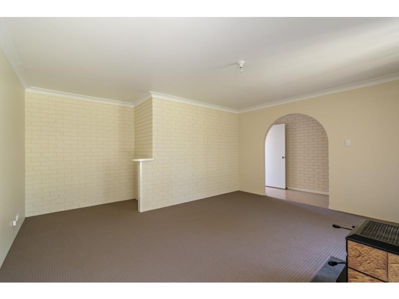 12 Trimmer Road, Spencer Park WA 6330