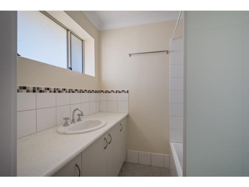 12 Trimmer Road, Spencer Park WA 6330