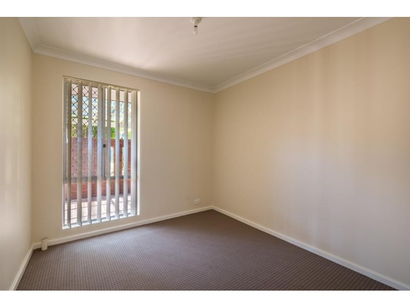 12 Trimmer Road, Spencer Park WA 6330