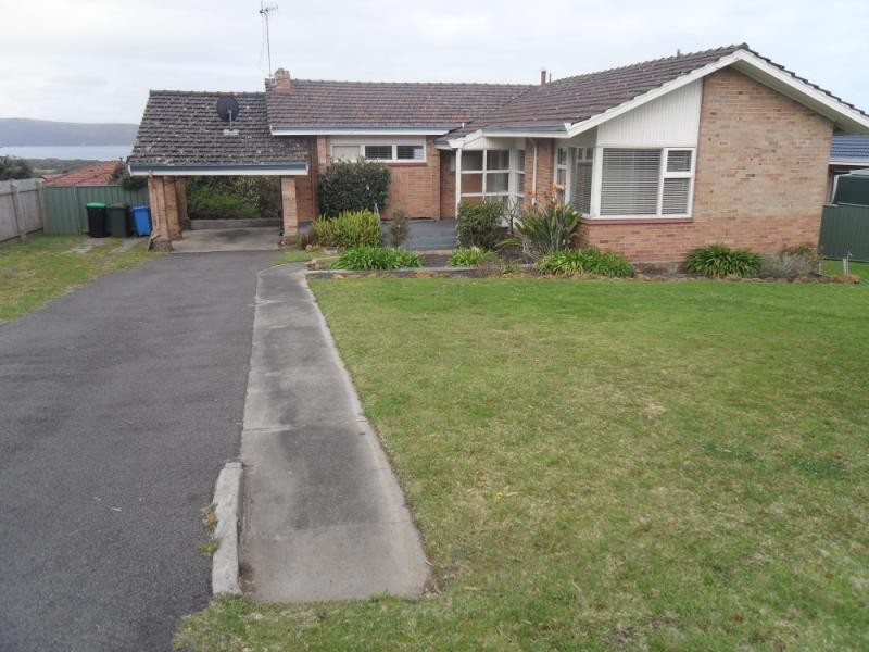 30 Wakefield Crescent, Mira Mar WA 6330