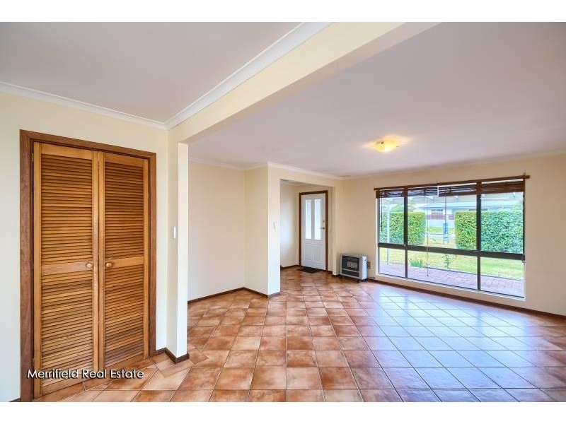 42 Ardross Crescent, Collingwood Park WA 6330