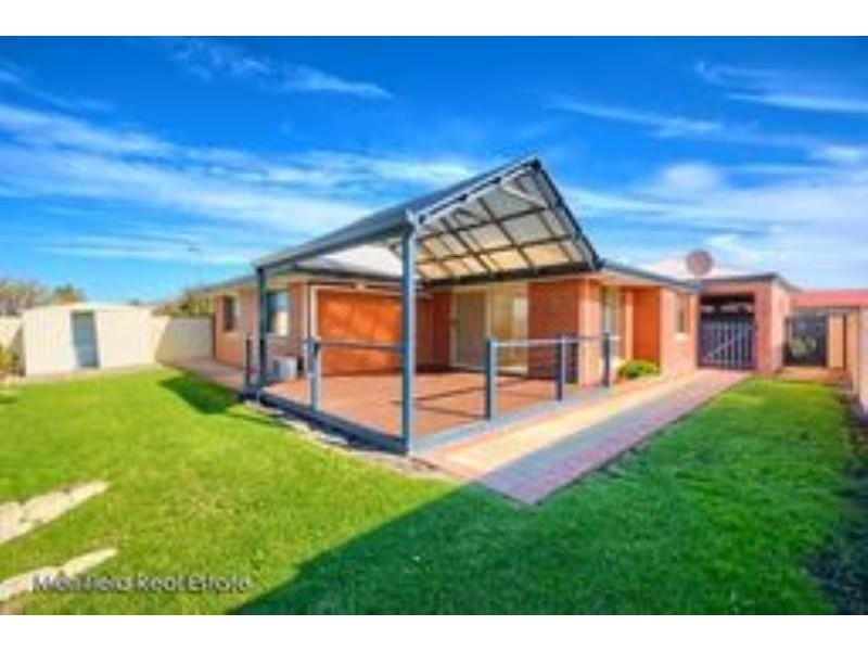 8 Gerdes Way, Mckail WA 6330