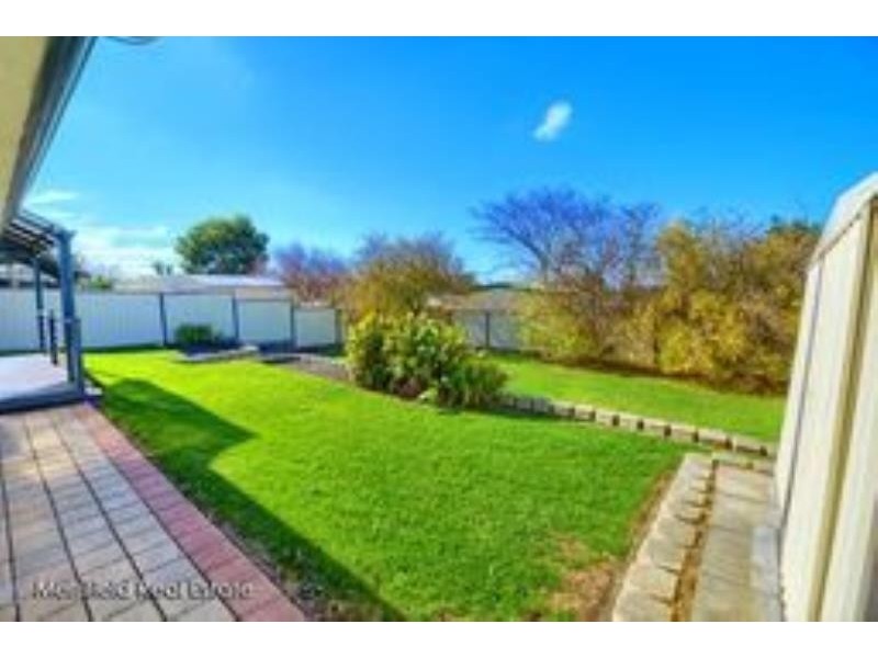 8 Gerdes Way, Mckail WA 6330