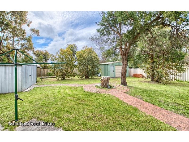 8 Abercorn Street, Orana WA 6330