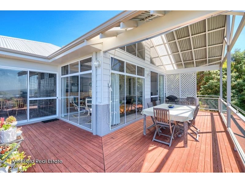 18 Austin Road, Goode Beach WA 6330