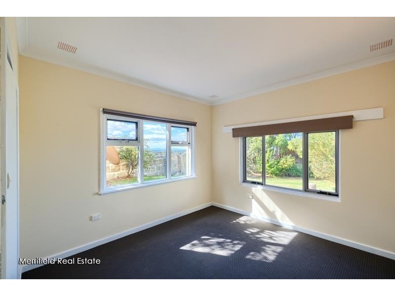 18 King Street, Mount Clarence WA 6330