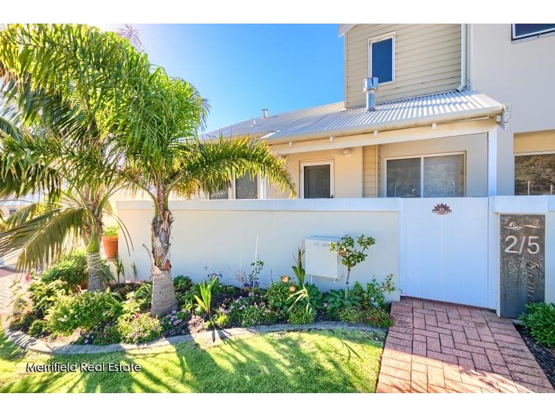 2/5 Barnett Street, Middleton Beach WA 6330