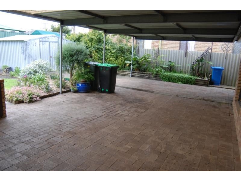 42 Erindale Court, Yakamia WA 6330