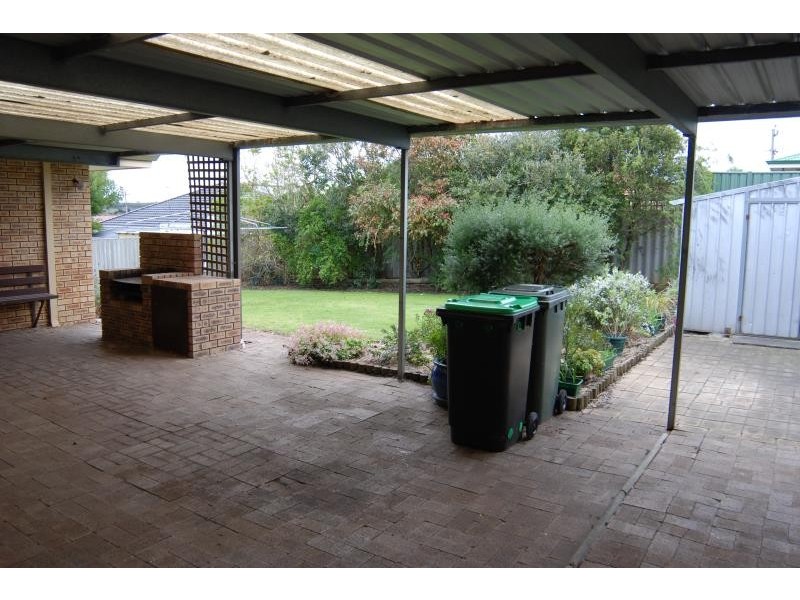 42 Erindale Court, Yakamia WA 6330