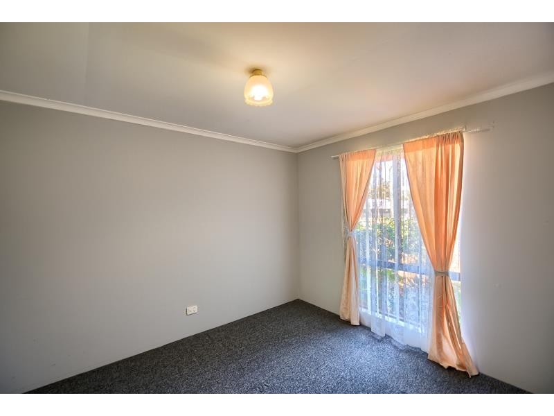 7/220 North Road, Yakamia WA 6330