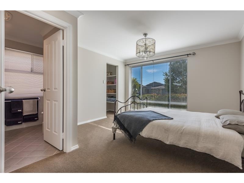 38 Scorpio Drive, Mckail WA 6330