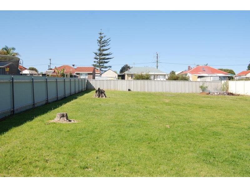 47 McKail Street, Orana WA 6330