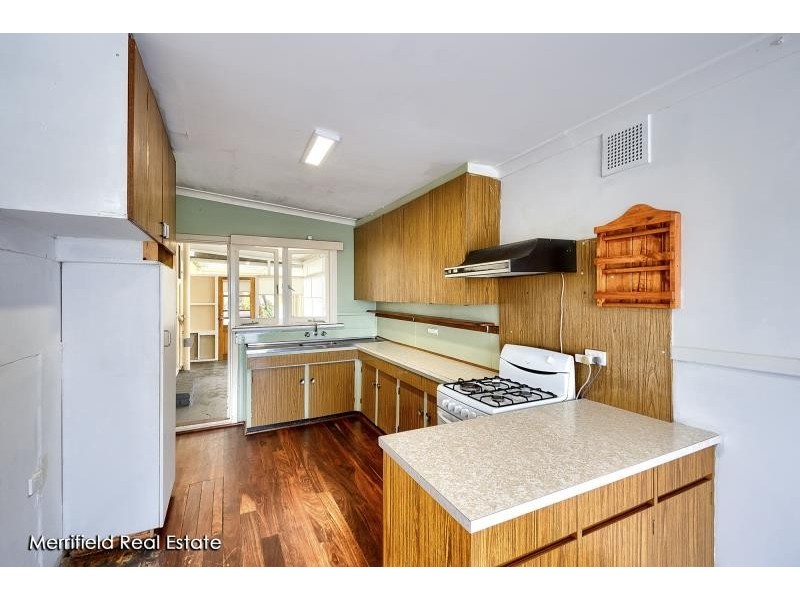 7 Bourke Street, Mount Melville WA 6330