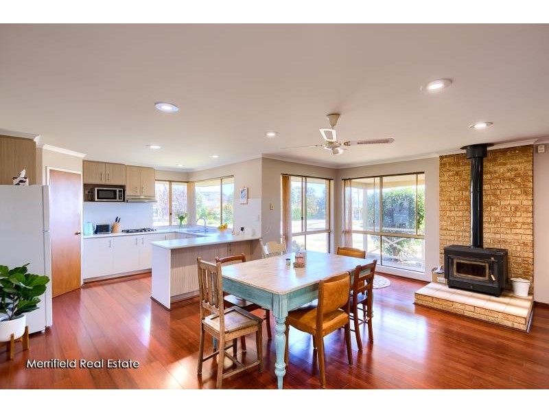 81 Green Island Crescent, Bayonet Head WA 6330