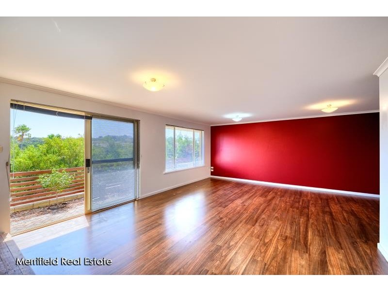 2/45 Premier Circle, Spencer Park WA 6330