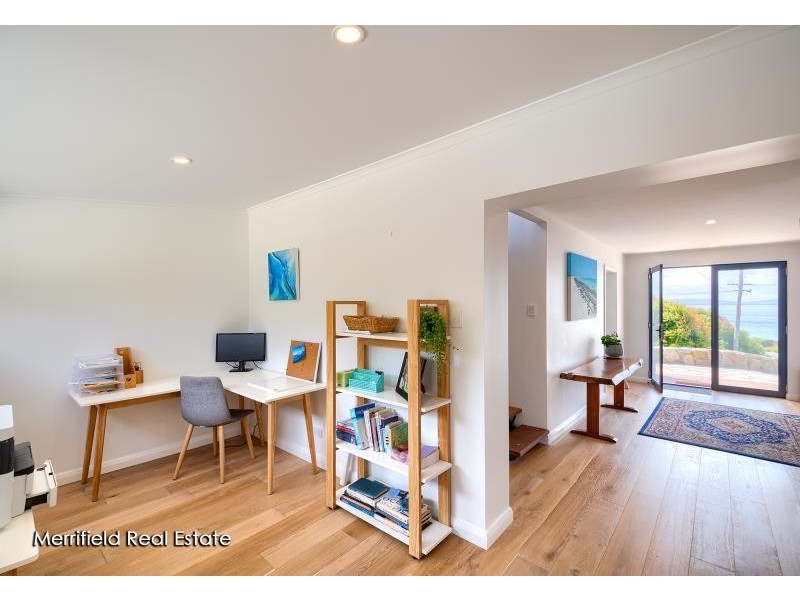 1 Runnymede Street, Goode Beach WA 6330