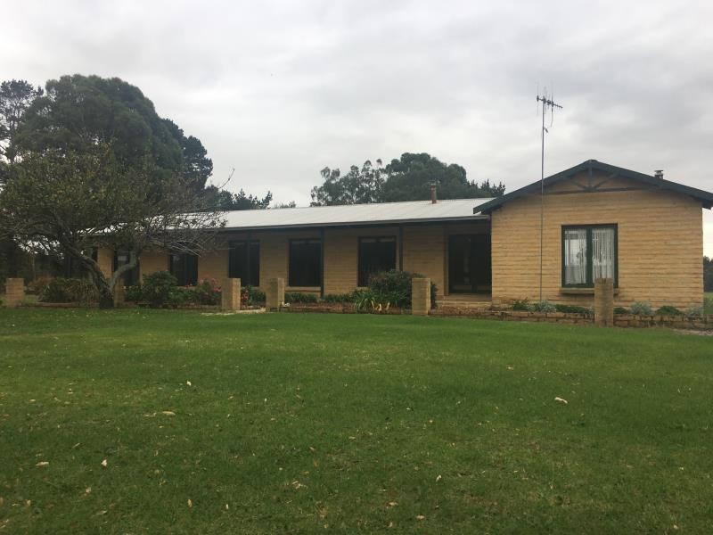 651 Millbrook Road, Millbrook WA 6330