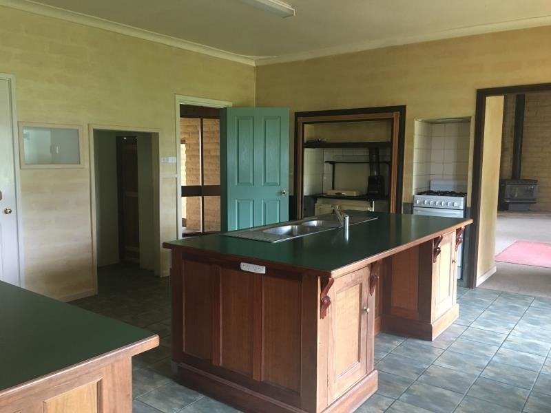 651 Millbrook Road, Millbrook WA 6330