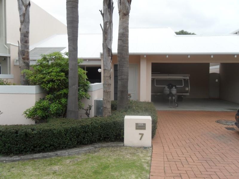 7 Barnett Street, Middleton Beach WA 6330