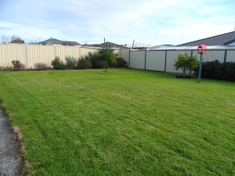 74 Drome Road, Mckail WA 6330