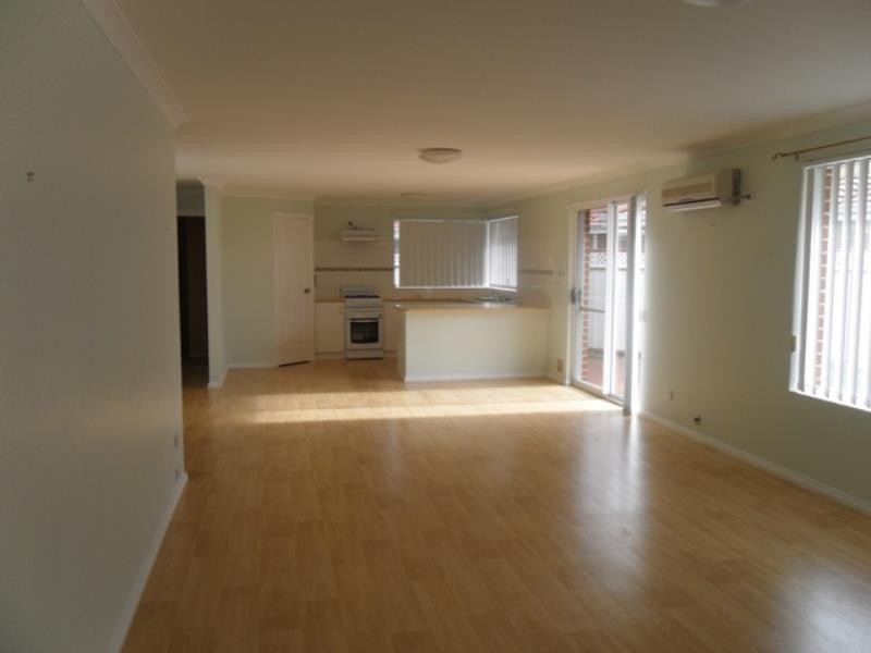 1/50 Sierra Crescent, Mckail WA 6330