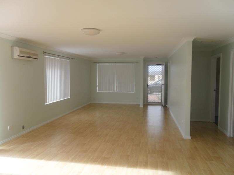 1/50 Sierra Crescent, Mckail WA 6330