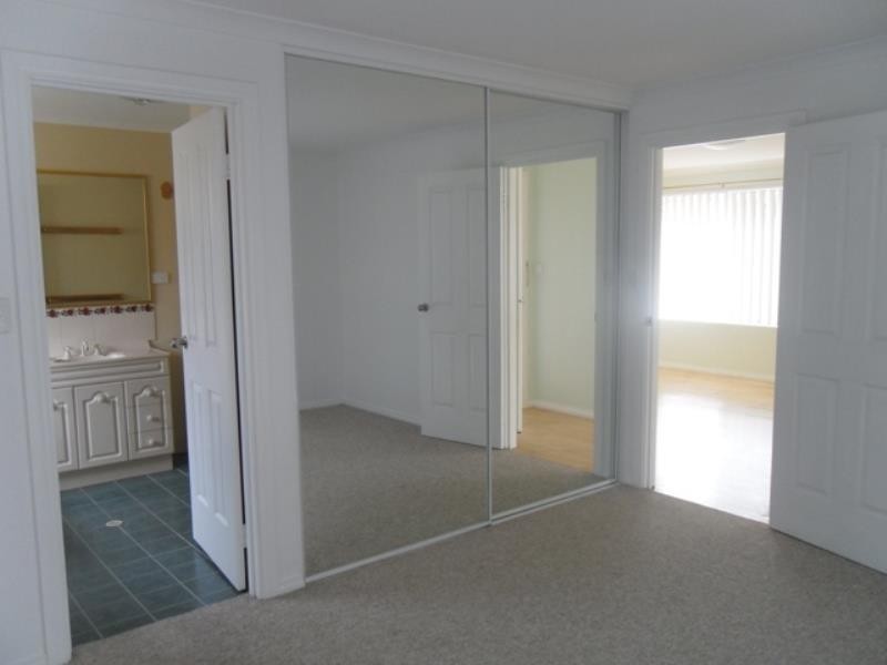 1/50 Sierra Crescent, Mckail WA 6330