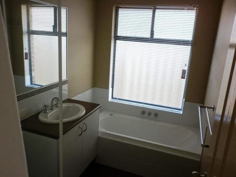 11A McGonnell Road, Mckail WA 6330