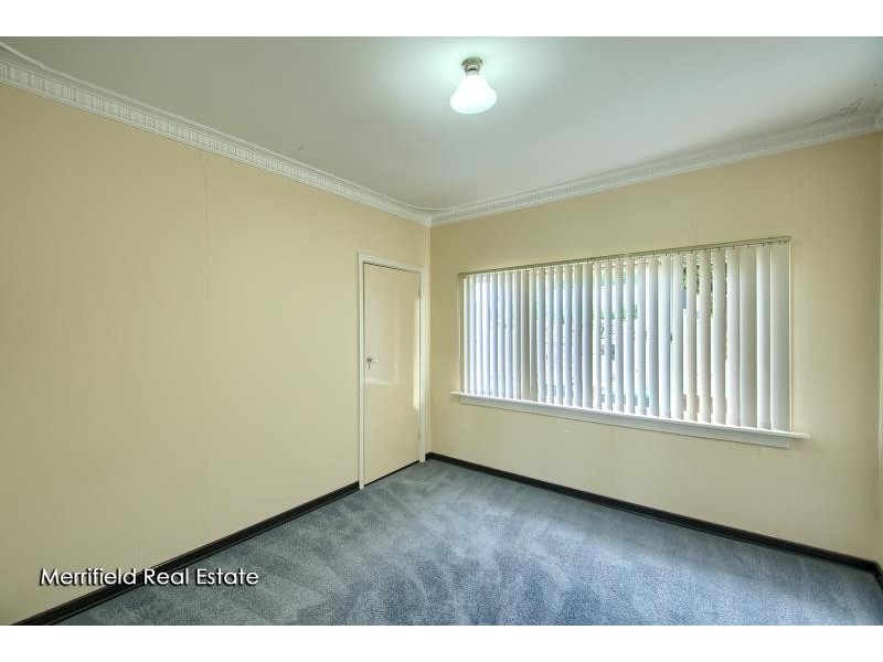 16 Elizabeth Street, Mount Melville WA 6330