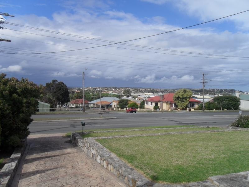 181 Albany Highway, Mount Melville WA 6330