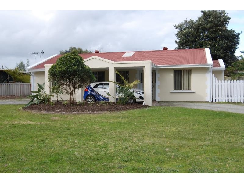 2 Rycraft Drive, Spencer Park WA 6330