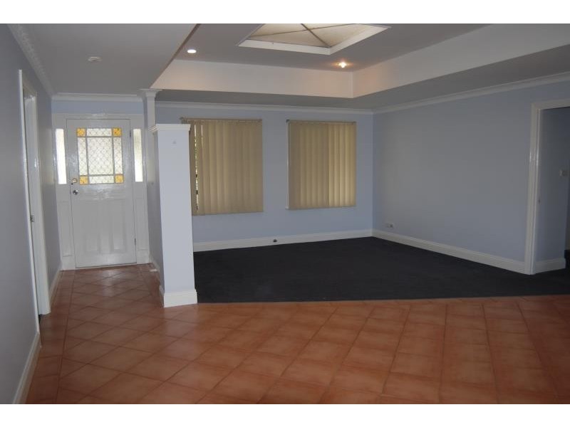 2 Rycraft Drive, Spencer Park WA 6330