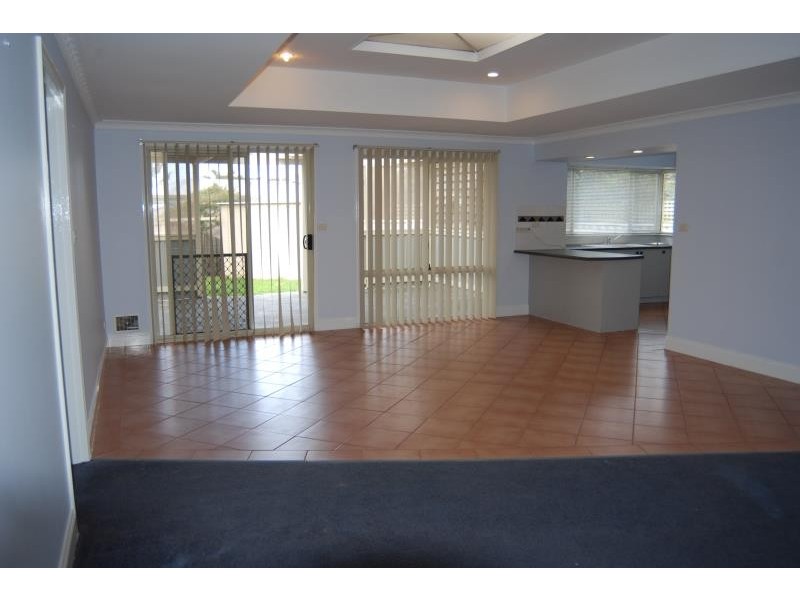 2 Rycraft Drive, Spencer Park WA 6330