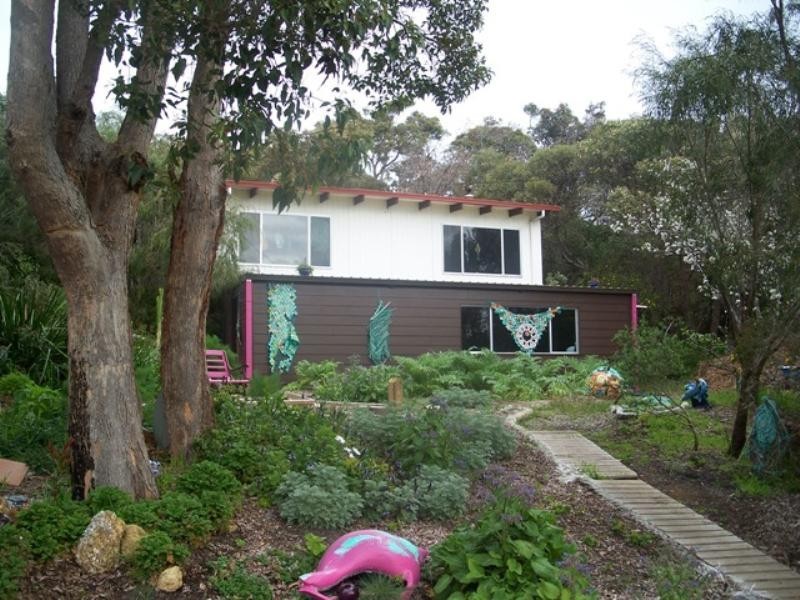 2 St Georges Crescent, Goode Beach WA 6330