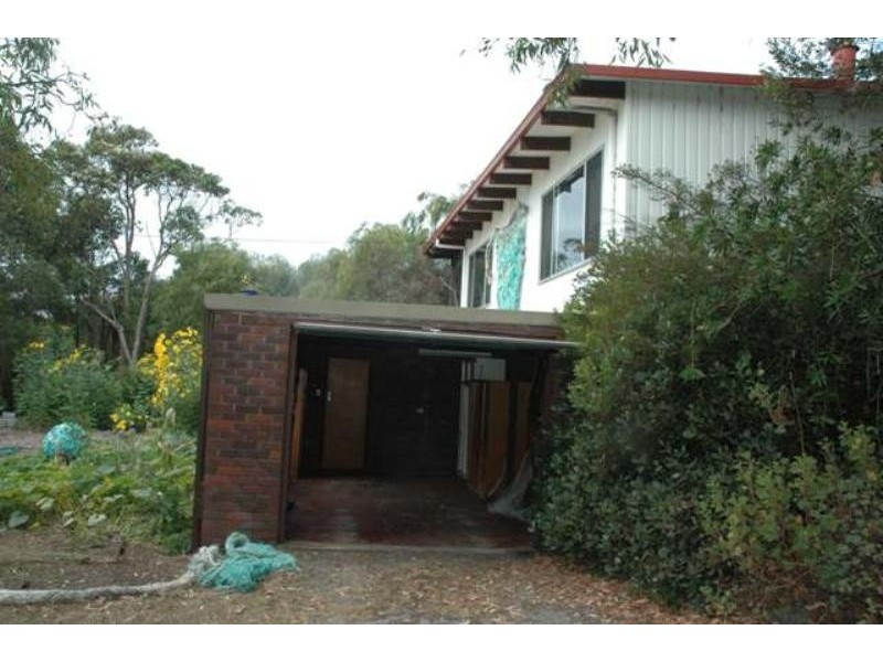 2 St Georges Crescent, Goode Beach WA 6330