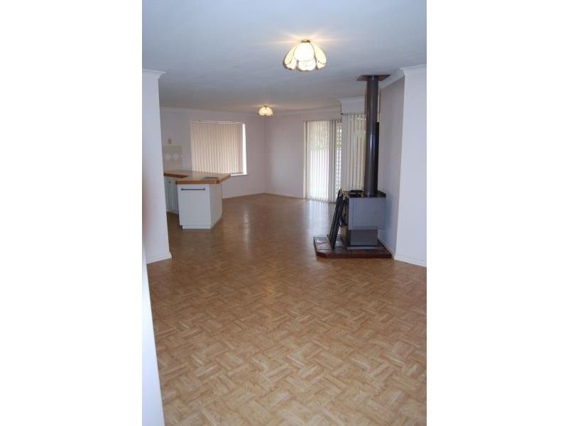 3 Everett Rise, Spencer Park WA 6330