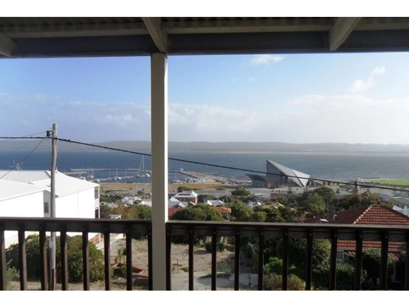 30 Earl Street, Albany WA 6330